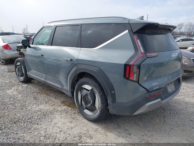 KNDAFFS56R6033660 KIA Ev9 Wind