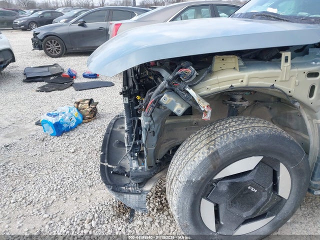 KNDAFFS56R6033660 KIA Ev9 Wind