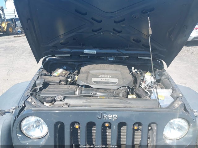1C4BJWDG0JL886708 Jeep Wrangler Jk Unlimited Sport S 4x4