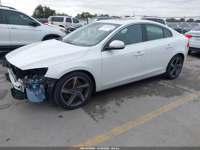 2015 VOLVO S60 YV1902TH2F1307333 Photo 1