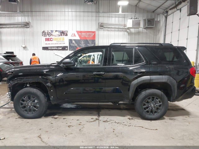 Toyota 4RUNNER SR5 2025 JTEVA5BR1S5056610 Image 15