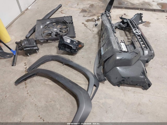 Toyota 4RUNNER SR5 2025 JTEVA5BR1S5056610 Image 12