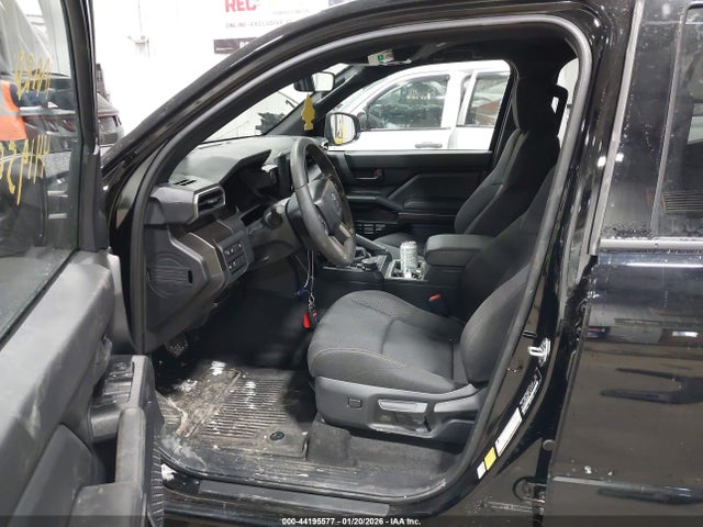 Toyota 4RUNNER SR5 2025 JTEVA5BR1S5056610 Image 5