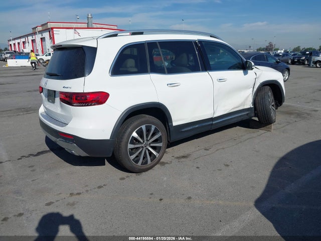 2020 MERCEDES-BENZ GLB 250 W1N4M4HB8LW040775 Photo 3