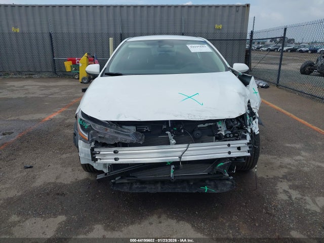 5YFB4MDE8RP224128 Toyota COROLLA LE