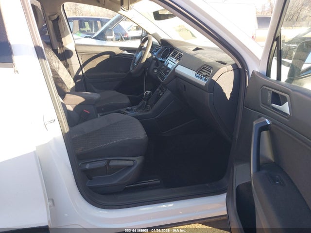 2021 VOLKSWAGEN TIGUAN 3VV0B7AX0MM155974 Photo 4