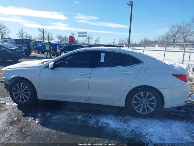 44195611 :رقم المزاد ، 19UUB1F38JA007827 vin ، 2018 Acura Tlx مزاد بيع