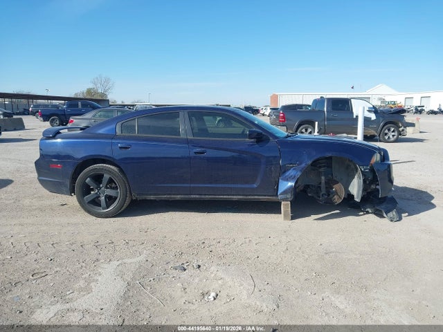 2013 Dodge Charger R/t მანქანა იყიდება აუქციონზე, vin: 2C3CDXCT9DH680146, აუქციონის ნომერი: 44195640