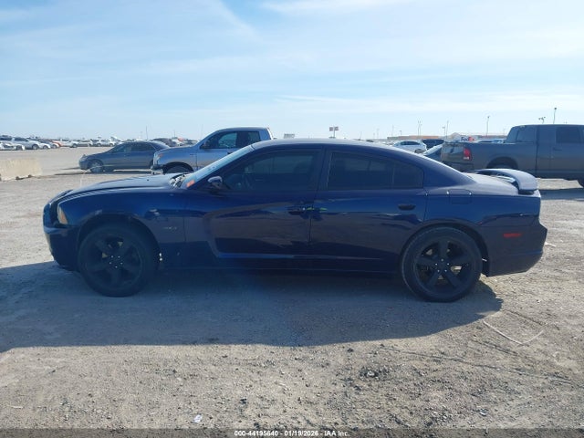 2013 Dodge Charger R/t მანქანა იყიდება აუქციონზე, vin: 2C3CDXCT9DH680146, აუქციონის ნომერი: 44195640