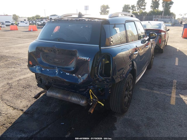 2019 MINI COUNTRYMAN WMZYT3C51K3E96790 Photo 3