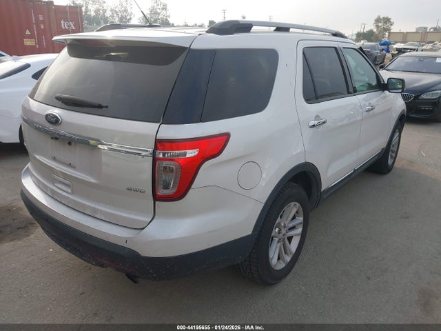 Ford EXPLORER XLT 2015 1FM5K8D88FGC40164 Image 4