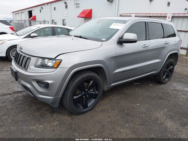 Jeep Grand Cherokee Altitude 2015 1C4RJFAG6FC697703 Image 2