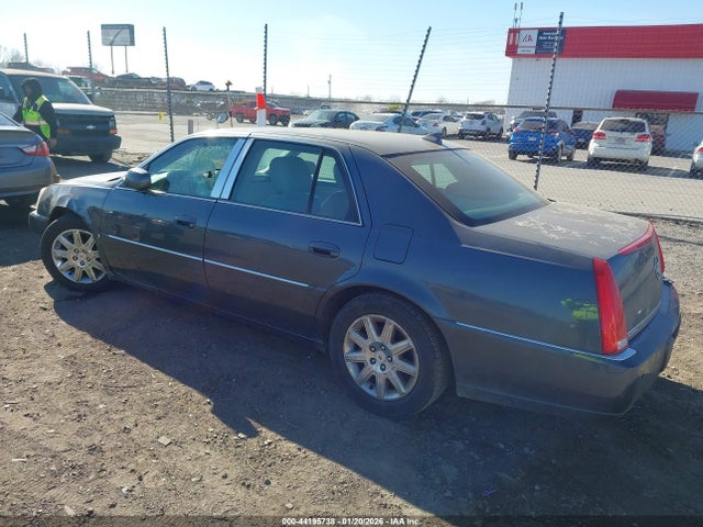 2010 CADILLAC DTS 1G6KH5EY6AU112800 Photo 2