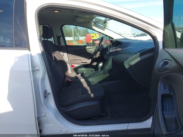44195769 :رقم المزاد ، 1FADP3E29GL355093 vin ، 2016 Ford Focus S مزاد بيع