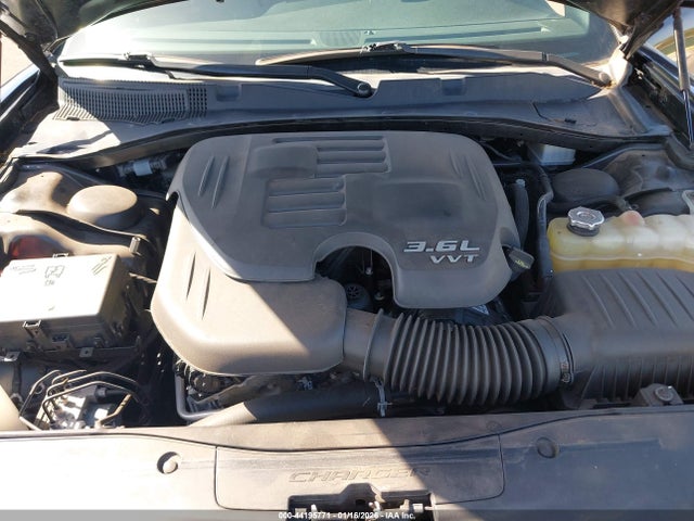 2C3CDXBG0JH303530 Dodge Charger Sxt Rwd