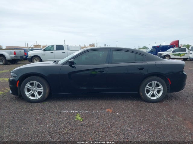 2C3CDXBG0JH303530 Dodge Charger Sxt Rwd