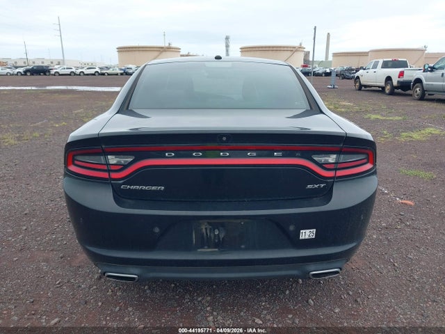 2C3CDXBG0JH303530 Dodge Charger Sxt Rwd