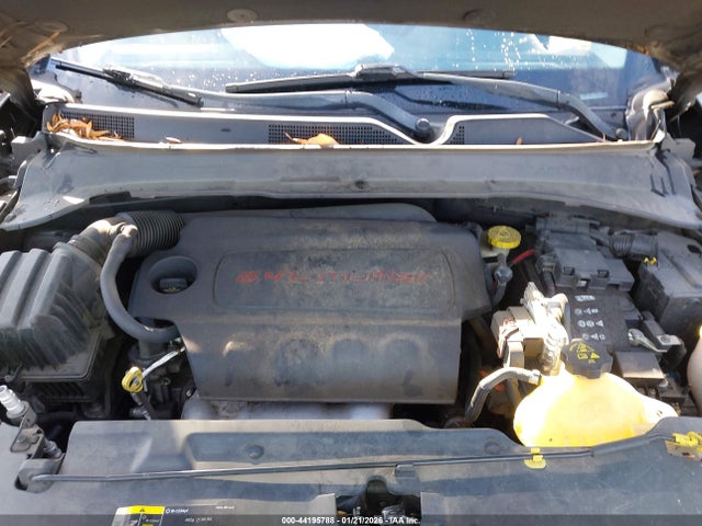 2018 Jeep Compass Latitude Fwd მანქანა იყიდება აუქციონზე, vin: 3C4NJCBB2JT266501, აუქციონის ნომერი: 44195788