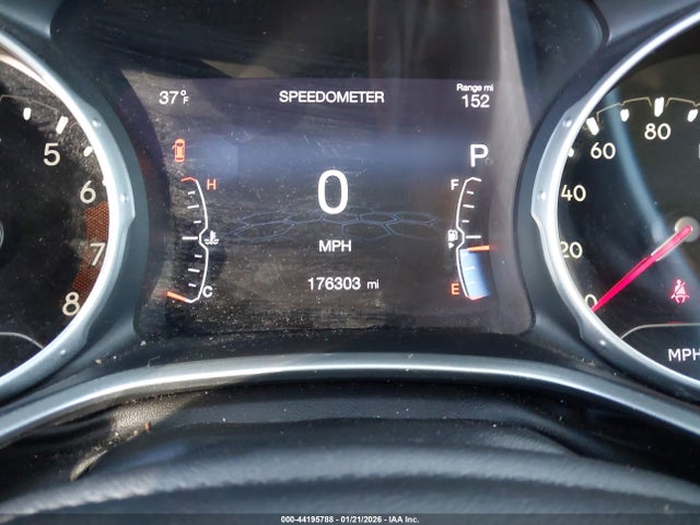 2018 Jeep Compass Latitude Fwd მანქანა იყიდება აუქციონზე, vin: 3C4NJCBB2JT266501, აუქციონის ნომერი: 44195788