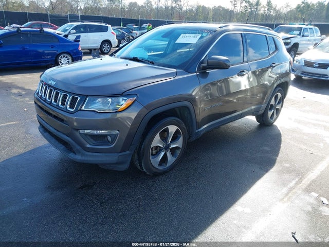 2018 Jeep Compass Latitude Fwd მანქანა იყიდება აუქციონზე, vin: 3C4NJCBB2JT266501, აუქციონის ნომერი: 44195788