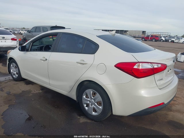 KNAFK4A68F5399926 KIA FORTE LX