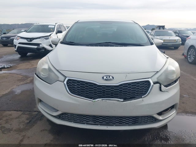 KNAFK4A68F5399926 KIA FORTE LX