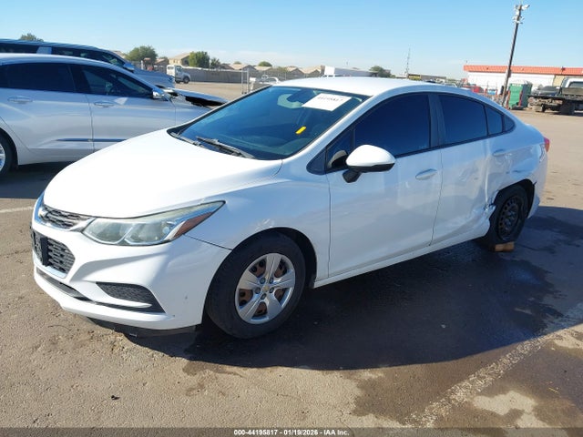 1G1BC5SM1H7135934 Chevrolet Cruze Ls Auto