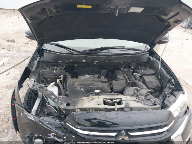 2018 MITSUBISHI OUTLANDER SPORT JA4AP3AW8JZ001845 Photo 9