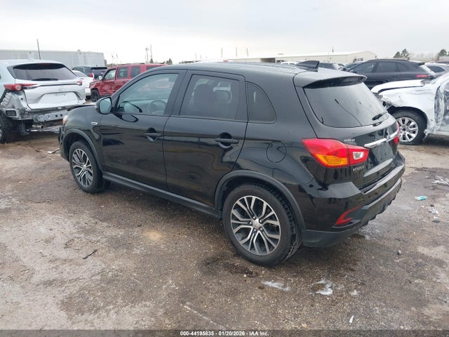 2018 MITSUBISHI OUTLANDER SPORT JA4AP3AW8JZ001845 Photo 2