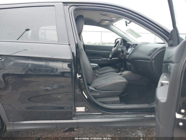 2018 MITSUBISHI OUTLANDER SPORT JA4AP3AW8JZ001845 Photo 4