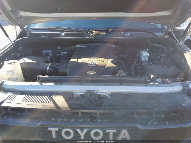 5TFEM5F15FX082699 Toyota Tundra Sr5 4.6l V8