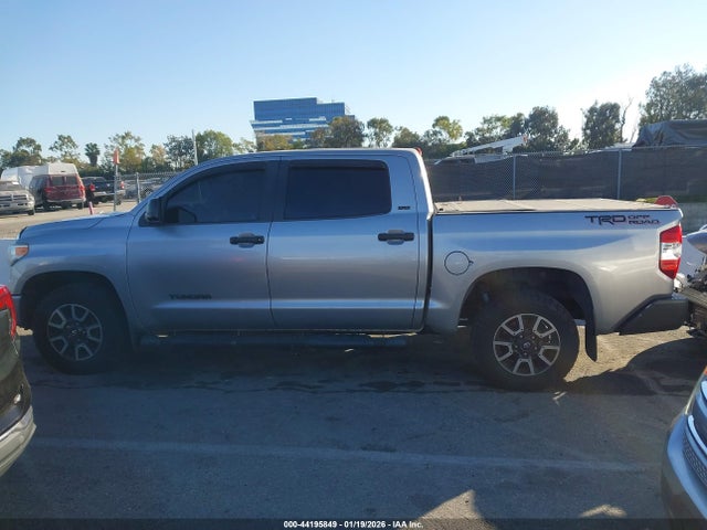 5TFEM5F15FX082699 Toyota Tundra Sr5 4.6l V8