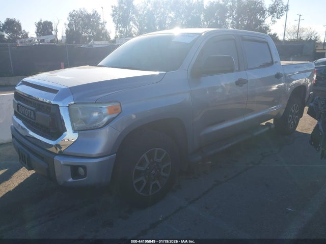 5TFEM5F15FX082699 Toyota Tundra Sr5 4.6l V8