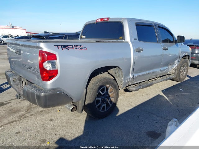 5TFEM5F15FX082699 Toyota Tundra Sr5 4.6l V8