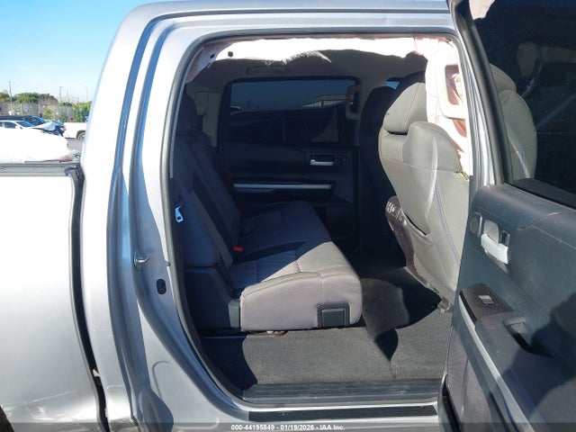 5TFEM5F15FX082699 Toyota Tundra Sr5 4.6l V8