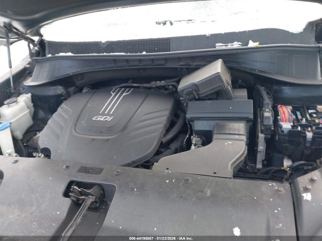 5XYPKDA50GG017217 KIA Sorento 3.3l Sxl