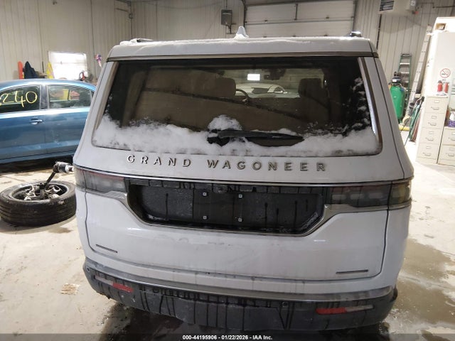 1C4SJVGJ3NS113874 Jeep Grand Wagoneer Series Iii 4x4