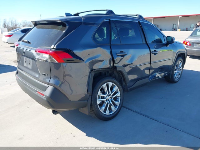2T3C1RFV0SW403296 Toyota Rav4 Xle Premium