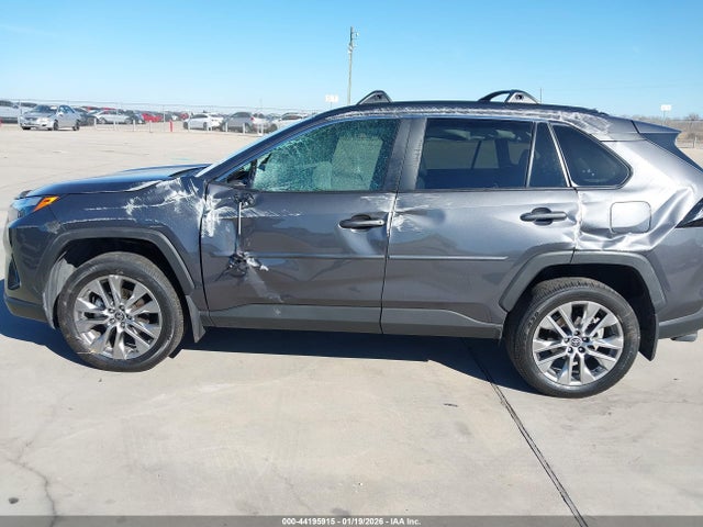 2T3C1RFV0SW403296 Toyota Rav4 Xle Premium