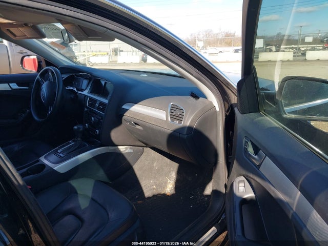 2015 AUDI A4 WAUAFAFLXFN031324 Photo 4