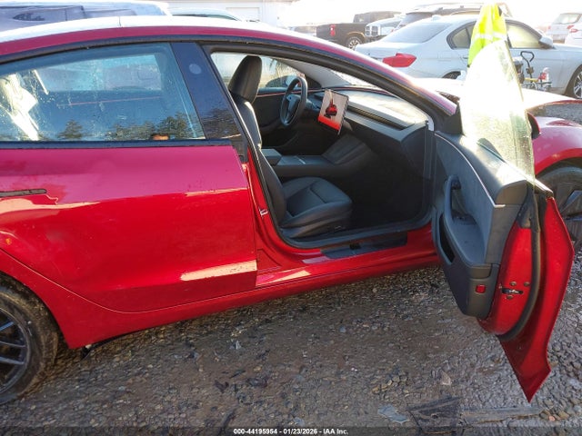 2024 TESLA MODEL 3 5YJ3E1EB0RF827073 Photo 4