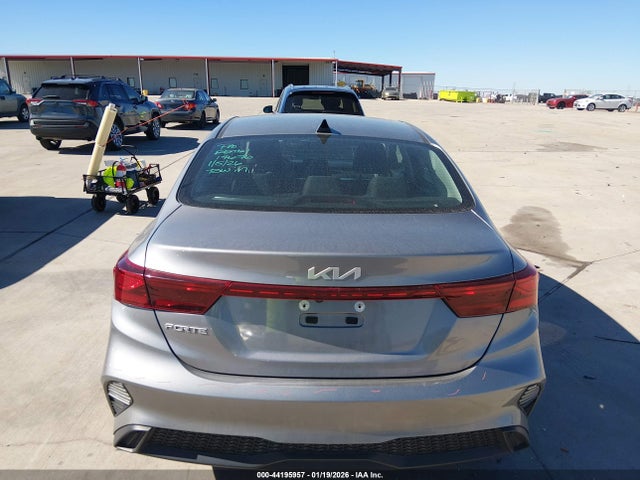 KIA Forte Lxs 2023 3KPF24AD3PE528274 Image 16