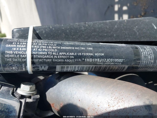 2018 HARLEY-DAVIDSON FXBR 1HD1YEJ17JC019502 Photo 9