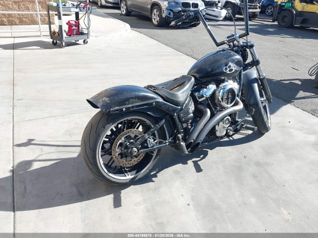 2018 HARLEY-DAVIDSON FXBR 1HD1YEJ17JC019502 Photo 3