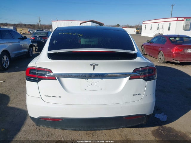 Tesla Model X 100d/75d/p100d 2018 5YJXCAE23JF135644 Image 16