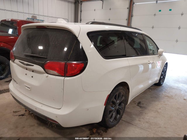 Chrysler Pacifica Touring L Plus 2018 2C4RC1EG9JR204295 Image 4