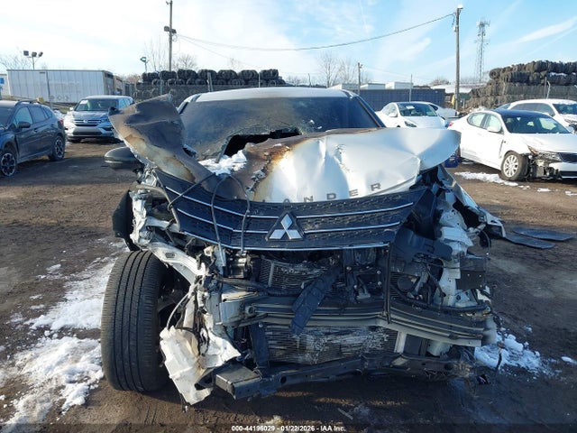JA4J4TA82NZ049745 Mitsubishi Outlander Es 2.5 S-awc