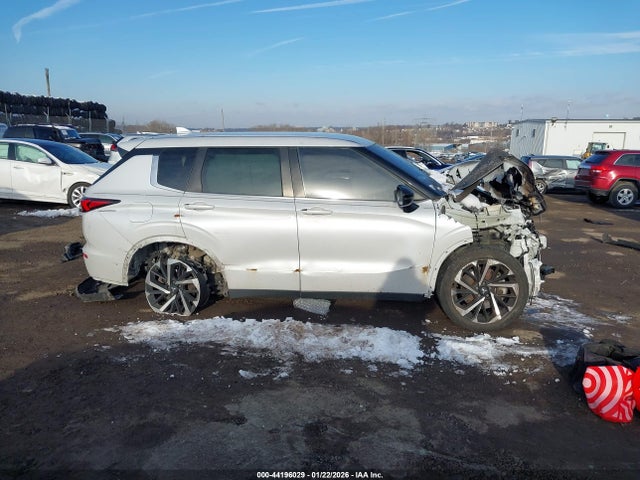 JA4J4TA82NZ049745 Mitsubishi Outlander Es 2.5 S-awc