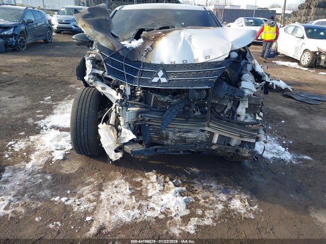 2022 MITSUBISHI OUTLANDER JA4J4TA82NZ049745 Photo 5