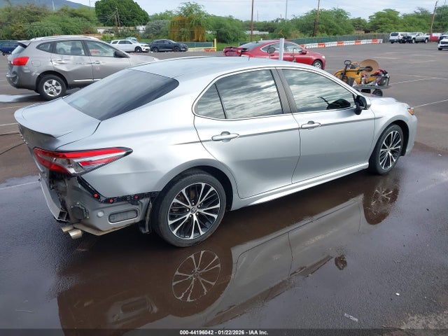4T1B11HK9JU136778 Toyota CAMRY SE